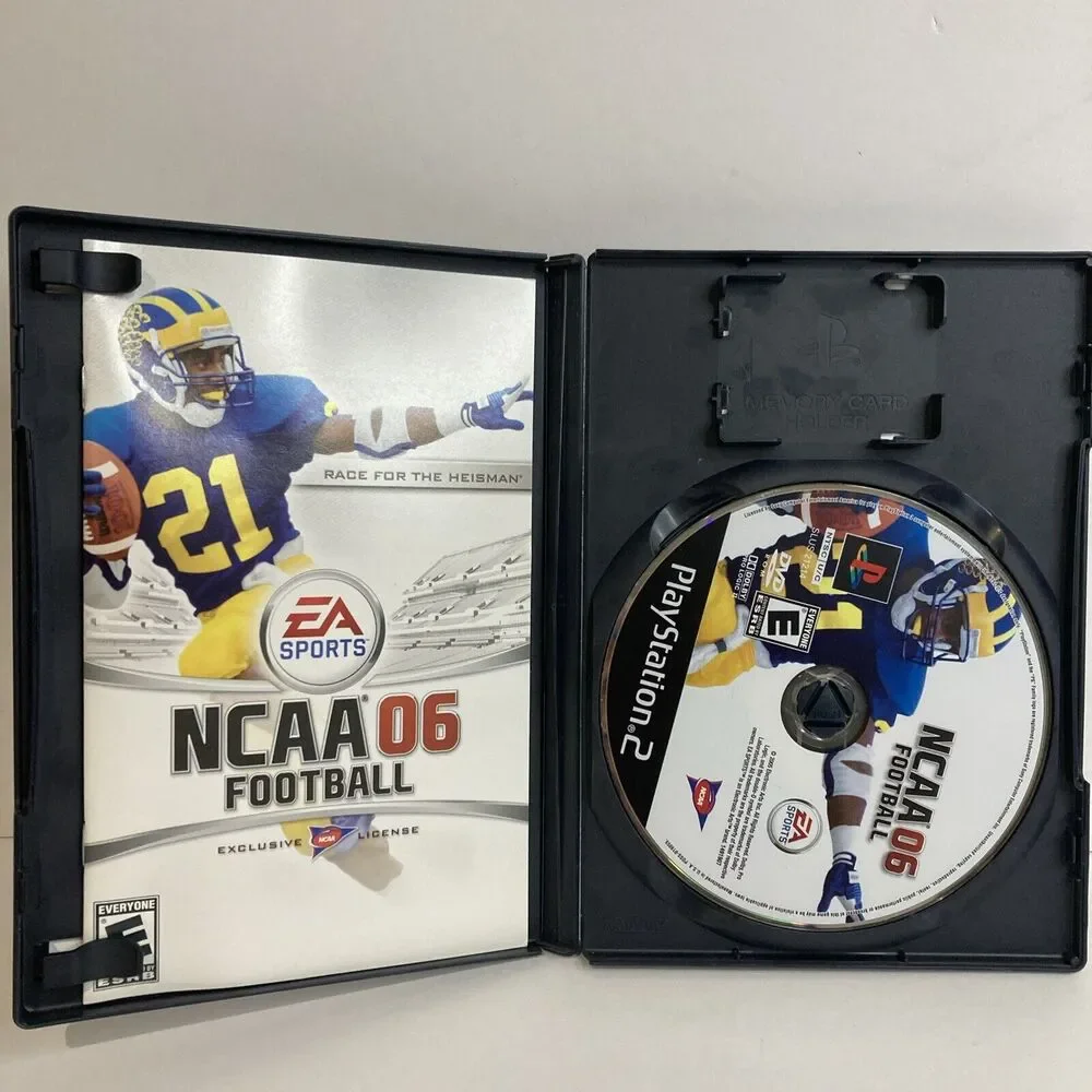 NCAA‎ Football 06 - Playstation 2 (PS2) With Manual